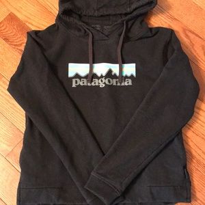 Black Patagonia sweatshirt